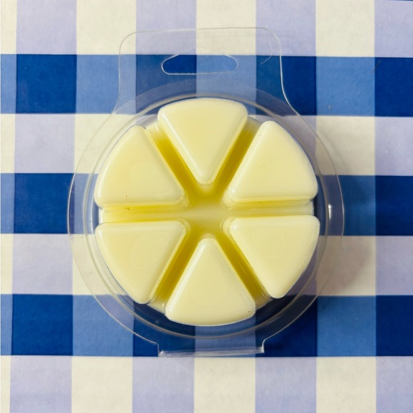 Bath and Body Works Wax Melts Holiday - Picture 3 of 5